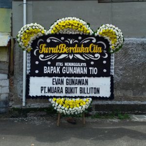 Bunga Papan Turut Berduka Cita 002